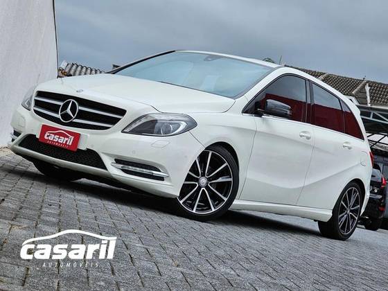 MERCEDES-BENZ B 200 1.6 SPORT TURBO GASOLINA 4P AUTOMÁTICO MERCEDES-BENZ B 200 1.6 SPORT TURBO GASOLINA 4P AUTOMÁTICO